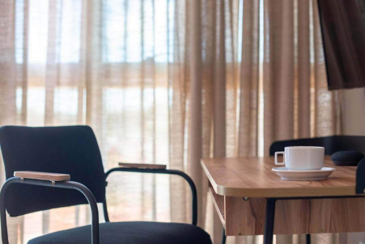 Studio Lindo Em Predio C/ Estacionamento E Lavanderia - Noroeste Apartamento *