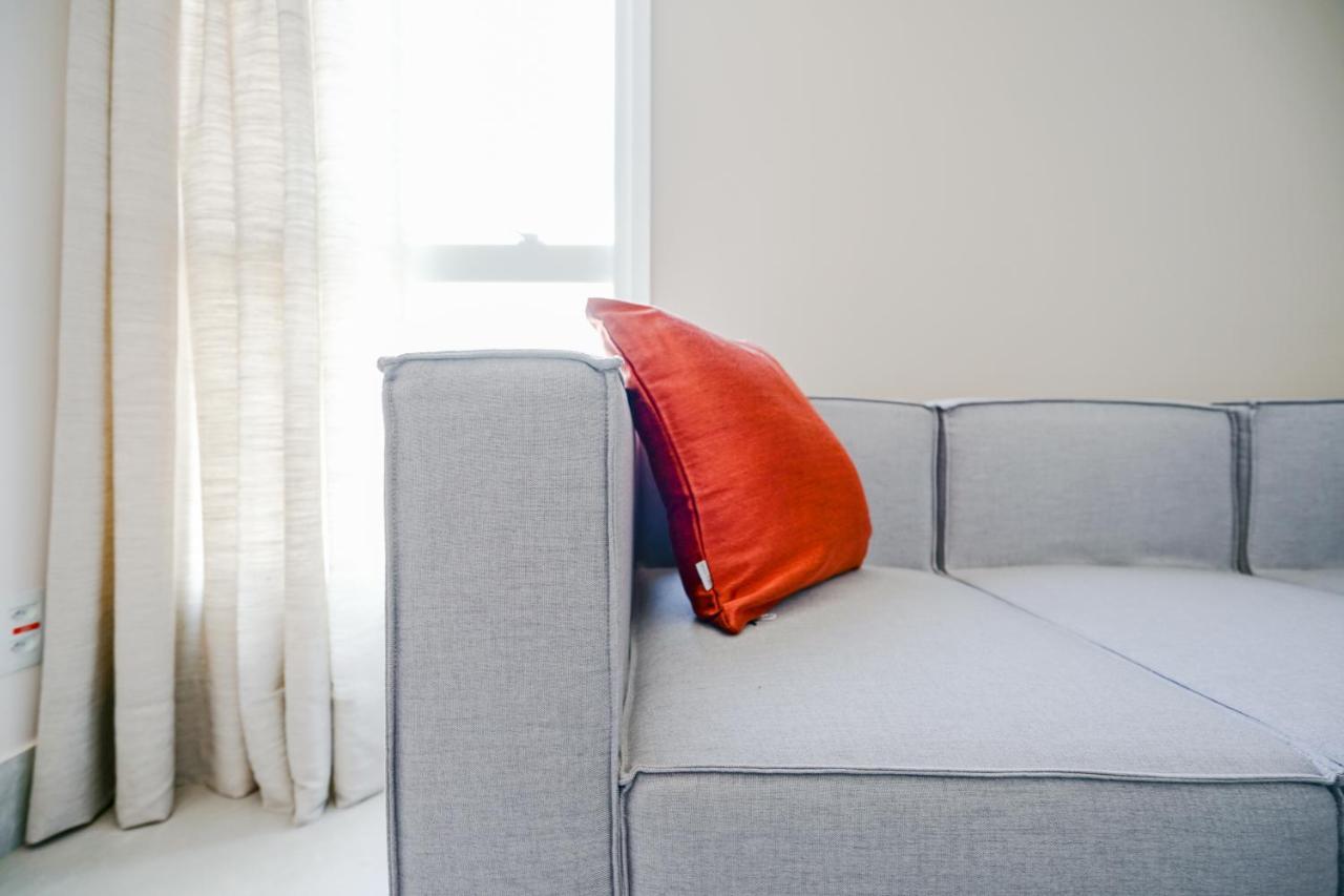 Apartamento Studio Lindo Em Predio C/ Estacionamento E Lavanderia - Noroeste *