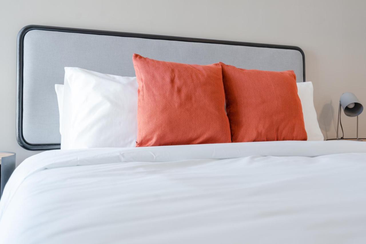 Apartamento Studio Lindo Em Predio C/ Estacionamento E Lavanderia - Noroeste Brasília